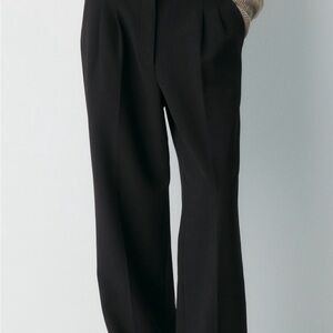 Aritzia Women's Classic Black Trousers